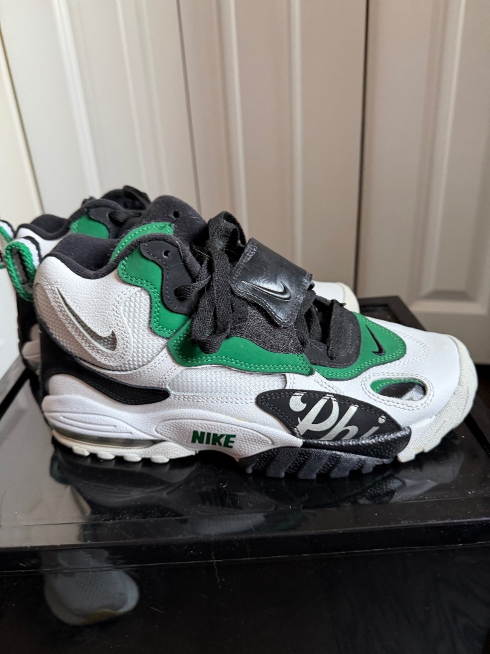 eagles Nike speed turf (hard to find)